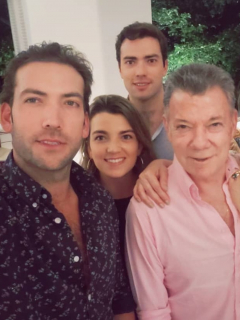 Martín, María Antonia, Esteban, 'Tutina' y Juan Manuel Santos.