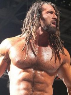Gabbi Tuft, quien en el mundo de la lucha libre era reconocido como Tyler Reks, confirmó esta semana que es transgénero.