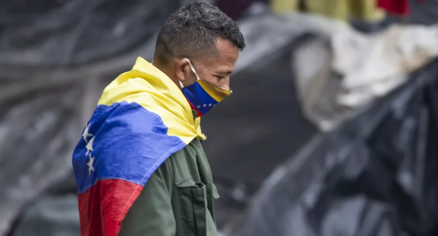 Venezolanos irregulares entutelarán Plan de Vacunación en Colombia