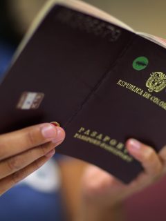 Imagen ilustrativa del pasaporte colombiano.
