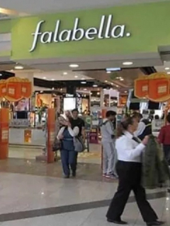 Falabella, compañía que cerrará casi todas sus tiendas en Argentina