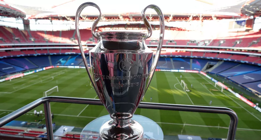 Nuevo formato de la Champions League a partir de 2024. Imagen de referencia del trofeo del certamen.