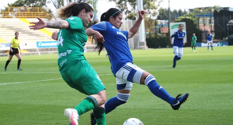Jugadoras avisan falta de apoyo de los futbolistas a la Liga Femenina. Imagen de referencia del fútbol de mujeres.