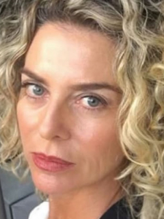 Margarita Rosa de Francisco ataca a Luis Carlos Sarmiento, en El Tiempo.