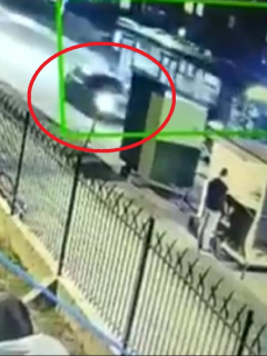 Bogotá: conductor se estrella con carro de comidas y deja mujer herida