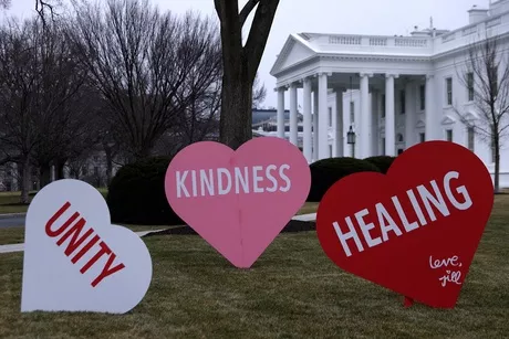Así quedó decorada la Casa Blanca para conmemorar el Día de San Valentín en Estados Unidos