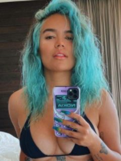 Sensual foto de Karol G en la celebración de sus 30 años de edad.