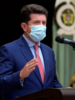 Ministro de Defensa, Diego Molano, quien prometió 33.000 policías nuevos para el 2023