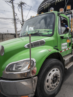 Camión ilustra nota sobre paro de transportadores y rutas de movilizaciones