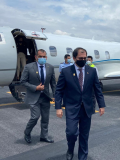 Oposición hará control político a viaje de fiscal Barbosa a Ecuador