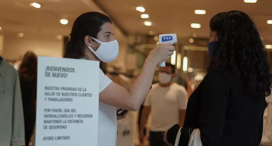 Alcaldía de Bogotá elimina medidas que no sirven contra el coronavirus