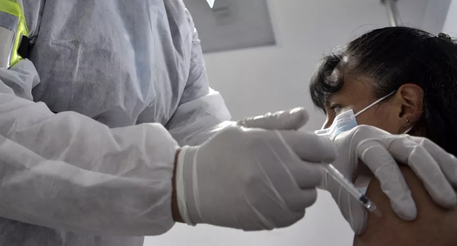 Vacunas coronavirus Bogotá: lista de hospitales habilitados para vacunar