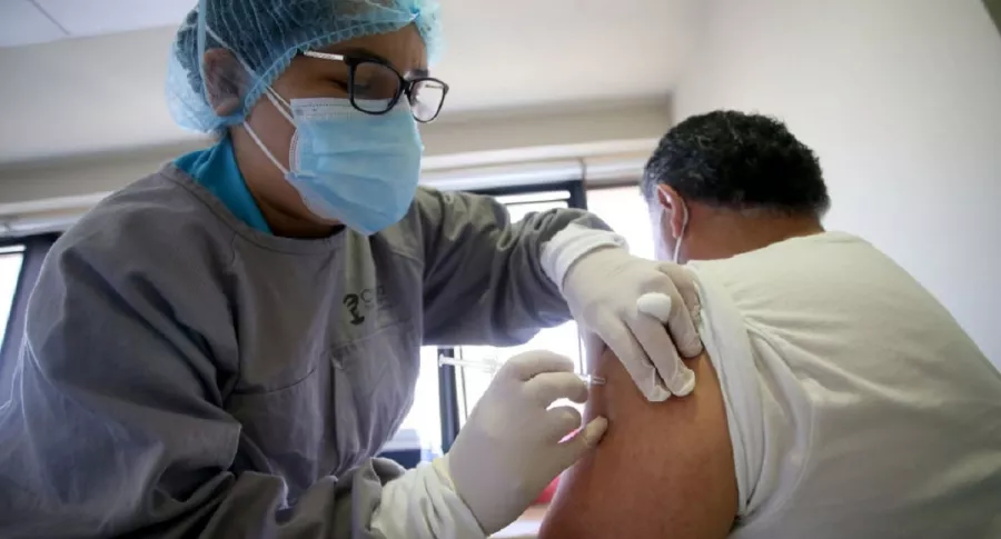 Colombia iniciará su vacunación cuando en el resto del mundo se han aplicado ya más de 181 millones de dosis.