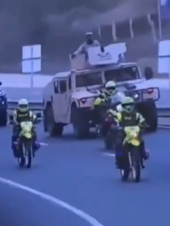 Caravana que escoltó la llegada de las primeras 696 vacunas en Sincelejo
