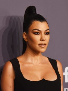Kourtney Kardashian oficializa su relación con Travis Barker en Instagram