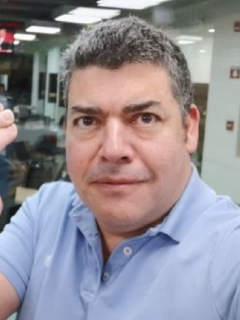 Este miércoles le suspendieron la cuenta de Twitter al director del programa 6AM Hoy por Hoy de Caracol Radio, Gustavo Gómez.
