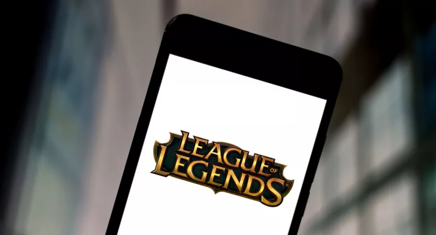 Foto de logo de League of Legends ilustra nota sobre cúanto gana un 'caster' o narrador de videojuegos