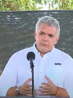 Imágenes que ilustran el reclamo que una campesina le hizo al presidente Iván Duque.