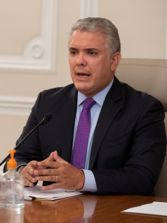 Presidente Iván Duque en su programa de TV ilustra nota sobre respaldo que Procuraduría le dio a demanda para que cambie un ministro