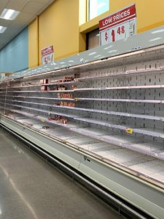 Estantes vacíos en Texas por el frío en ese estado.