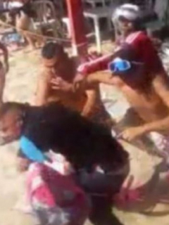 Una fuerte pelea se registró en el restaurante Ciclón Bananero de Playa Blanca (Santa Marta) entre turistas y meseros.