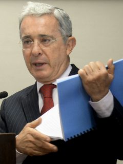 Álvaro Uribe Vélez, que propuso una reforma integral urgente para Colombia
