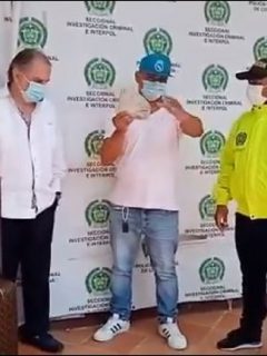 Imagen del taxista que devolvió maleta y 9.000 dólares a una turista en Cartagena