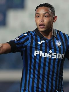 Luis Fernando Muriel en el partido Atalanta vs Real Madrid, en el que expulsaron injustamente al defensor Remo Freuler