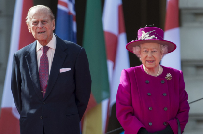 Foto del príncipe Felipe y la reina Isabel II, a propósito de qué pasa si él muere