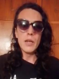 Gareth Sella, joven que apareció después de ser herido en el ojo.