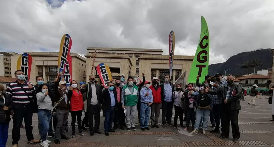 Bogotá hoy: marchas de sindicatos paralizan tráfico en el centro