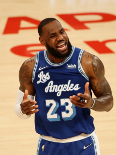 Foto de Lebron James y Stephen Curry ilustra nota sobre los salarios de los jugadores de Los Angeles Lakers y Golden State Warriors (fotomontaje Pulzo)