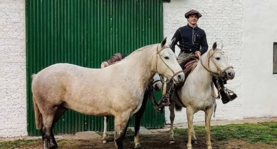 Marcos Villamil, el ingeniero que renunció a su trabajo en un banco para recorrer Argentina a caballo