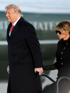 El expresidente Donald Trump y la ex primera dama, Melania Trump, se habrían vacunado en secreto contra el coronavirus causante del COVID-19.
