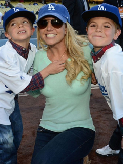 Britney Spears junto a sus hijos Sean y Jayden