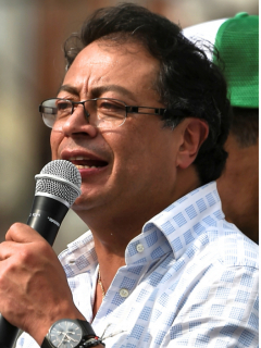 Roy Barreras, que dijo que competirá con Gustavo Petro en consulta presidencial, y el líder de la Colombia Humana