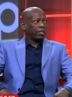 Tino Asprilla y Andrea Guerrero durante el programa ESPN FC, ilustra nota de jocosa respuesta del Tino Asprilla a Andrea Guerrero en programa de ESPN