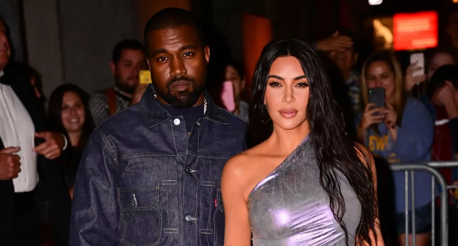 Foto de Kanye West y Kim Kardashian, a propósito de los motivos de su divocio