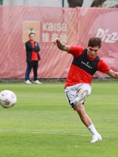 Juan Fernando Quintero, flamante refuerzo del Shenzen chino.