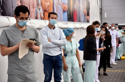El Ministerio de Salud indicó que ya hay existencias para el 92 % del personal sanitario del país.