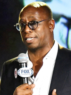 Perdió en FIFA 21 y lo vetaron de por vida por insultos racistas a Ian Wright. Imagen de referencia del exdelantero.
