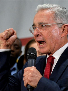 Álvaro Uribe Vélez, expresidente cuyo proceso pasará ahora a a manos de la juez 28 de conocimiento de Bogotá