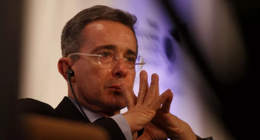 Reforma tributaria 2021: Álvaro Uribe propone gravar a pensionados.