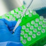 Otro más: España también suspende vacuna de AstraZeneca por efecto secundario en pacientes