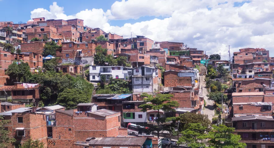 Foto de Medellín ilustra nota sobre el Sisbén, grpos y cómo consultar