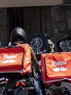 Imagen de motos que ilustra nota; Alcaldía de Bogotá prohíbe parrillero en motos de domicilios