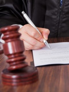 Juez dicta sentencia, ilustra nota de 212 años de cárcel para hombre que asesinó a hijos para cobrar seguros de vida