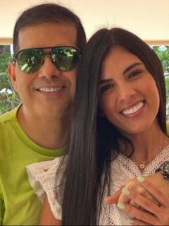 María Alexandra Becerra, esposa de Peter Manjarrés, hizo creer a sus seguidores que estaba embarazada por no poner bien una coma.