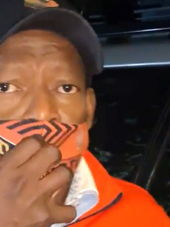 Roban al ‘Tino’ Asprilla en el Parque de la 93 de Bogotá.