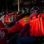 Prohíben parrillero para domiciliarios desde este sábado en Bogotá; Alcaldía sacó decreto